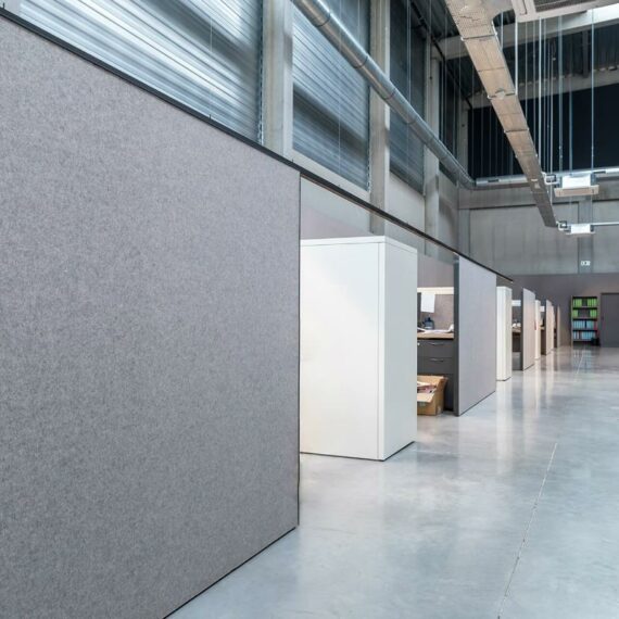 Panneaux acoustiques en feutre Pet Felt utilisés pour séparer des bureaux
