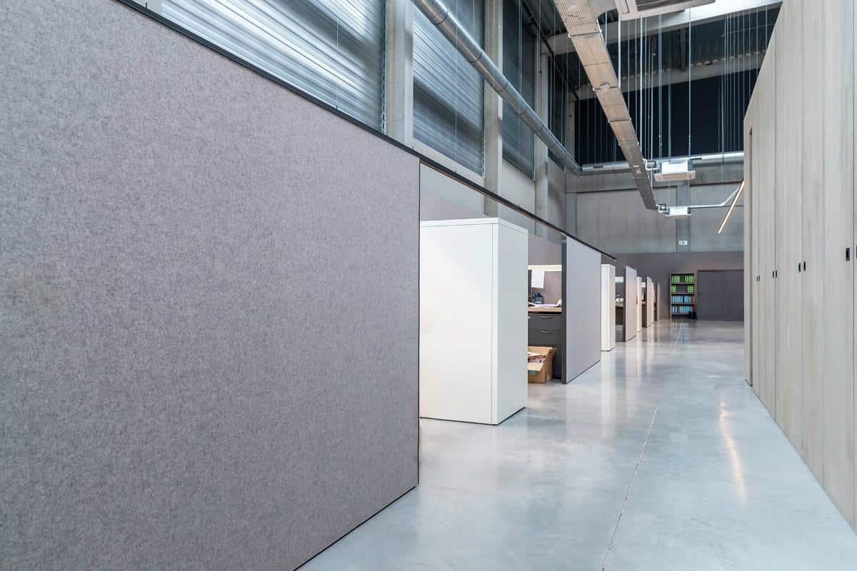 Panneaux acoustiques en feutre Pet Felt utilisés pour séparer des bureaux