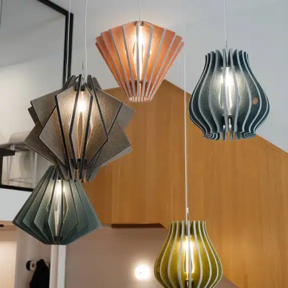 Suspensions de lampe acoustique installées au mur